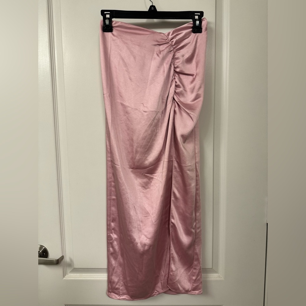 Zara satin pink skirt